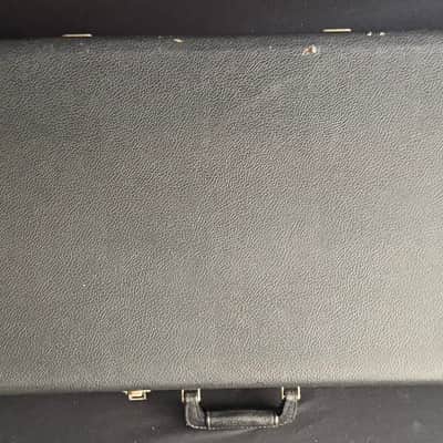 Fender Vintage Bass Hardshell Case ~ Black image 3