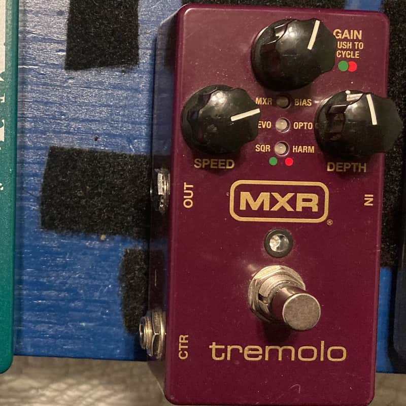 MXR M305 Tremolo