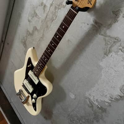 Fender Limited Edition American Special Jazzmaster with Bigsby Vibrato 2016 - Olympic White image 4