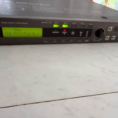Yamaha FX900 Effect processor image 5