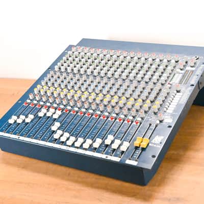 Allen & Heath MixWizard WZ 16:2DX 16-Input Mixer with Dual Digital