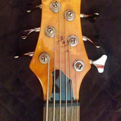 Ibanez BTB 6 String image 3