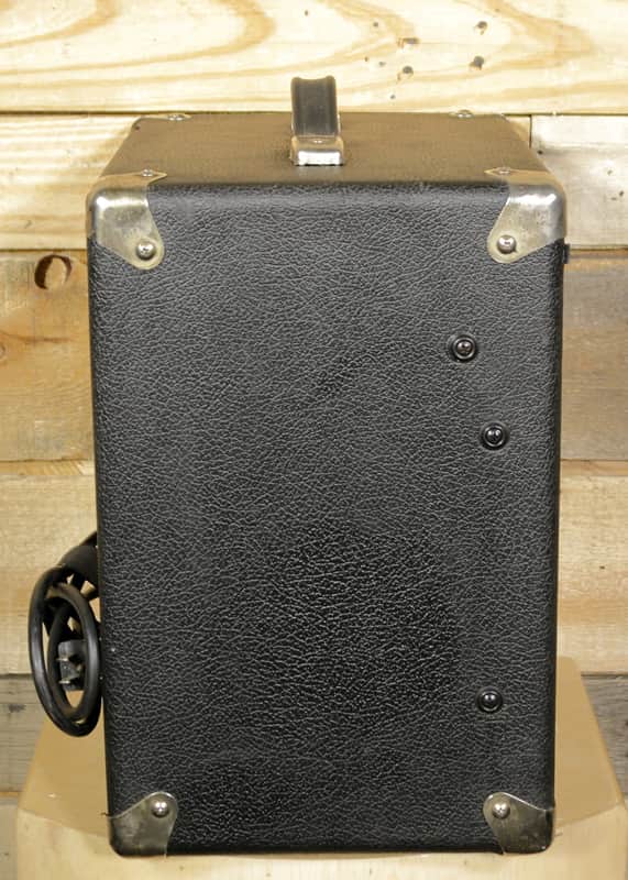 Fender Frontman 15B Combo Bass Amp 
