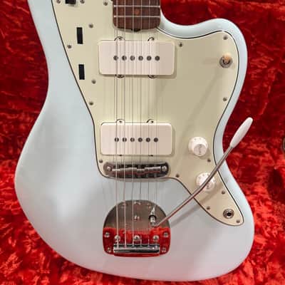 Fender American Vintage "Thin Skin" '62 Jazzmaster LTD 2024 Sonic Blue Offset UK Bridge 9.5” Radius image 9
