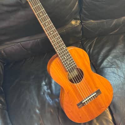 Mele Guitarlele Six String Ukulele- Natural w/ Case (Guilele/Guitalele) image 6