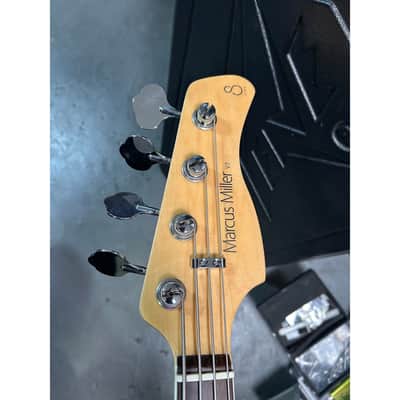 Marcus Miller V7 2023 - Sunburst image 3