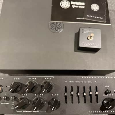 Darkglass Electronics Alpha-Omega 900 900-Watt Bass Amp Head 2020 - Red With Centurion image 2