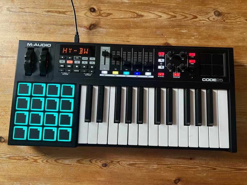 M-Audio Code 25 - black image 1