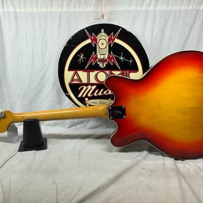 Fender Coronado I 1 Semi-Hollowbody Guitar with Case - Sunburst image 7