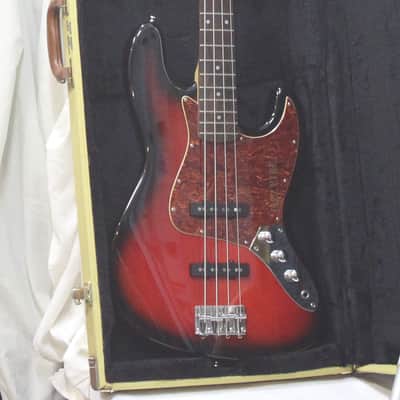 Squier Jazz bass standard series in Hard Shell Case - cherry burst image 14