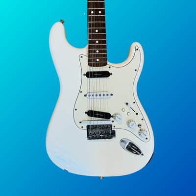 FENDER STANDARD ROLAND READY