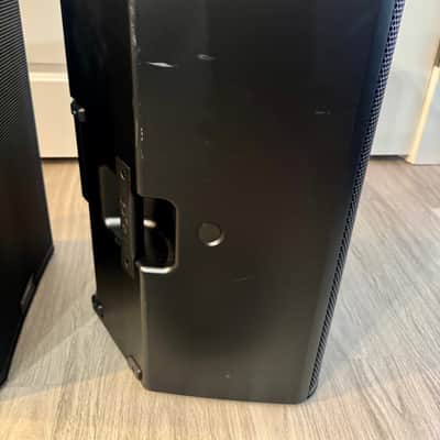 Pair of QSC K12.2 Powered PA Speakers with QSC Bags & Power Cables image 7