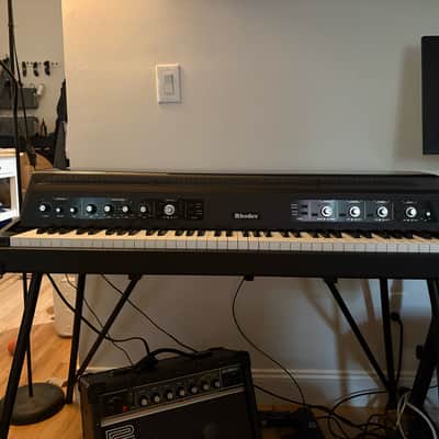 Rhodes MK8 73-Key Electric Piano with Rhodes Flight Case image 2