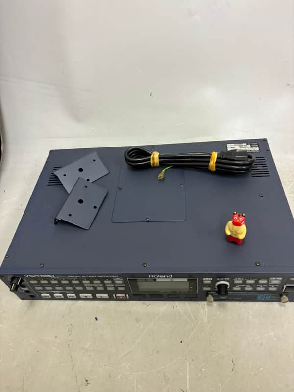 Roland VSR-880 Rackmount Digital Studio Recorder 1999 - 2001 - Blue Bild 1