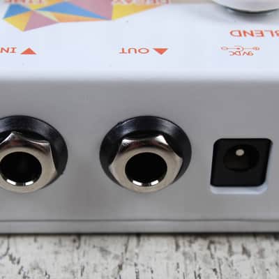 Keeley Caverns Delay / Reverb V2 Electric Guitar Delay and Reverb Effects Pedal image 9