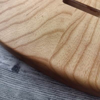 Oil Finish See-Through Northern Ash S Style Guitar Body, S Type Vintage Part Replacement Gadget,Unfinished, SSS Config image 2