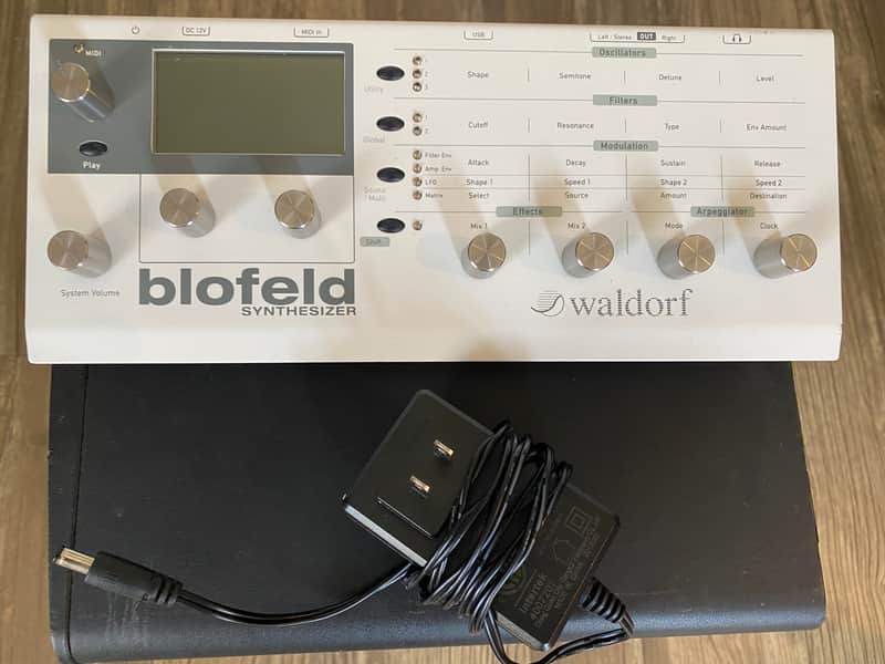 Waldorf Blofeld Desktop Synthesizer 2007 - Present White image 1