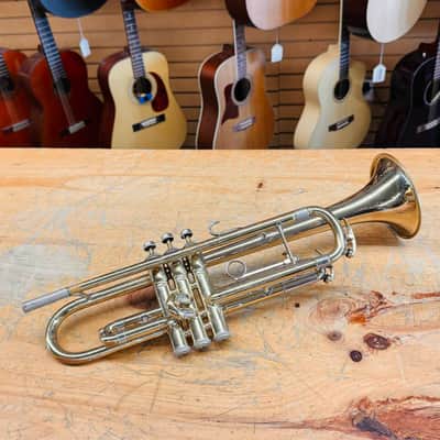 King Cleveland Superior Bb Trumpet w/Case image 2
