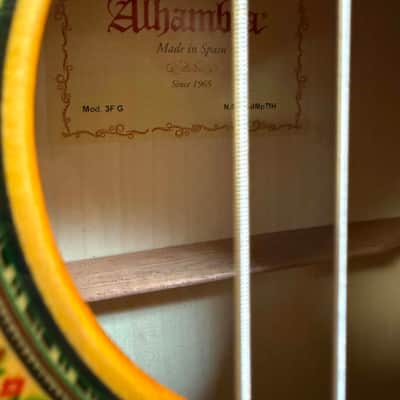 Alhambra 3F Flamenco Guitar w/Gig Bag image 8