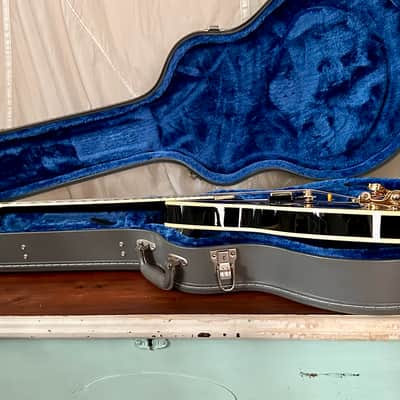 Autographed only 300 released and this one is hand signed by Joe B himself Epiphone Limited Edition Joe Bonamassa ES-355 Epiphone Limited image 17