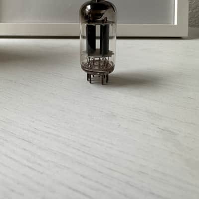 Amperex Bugle Boy ECC83 / 12AX7 1950s image 6