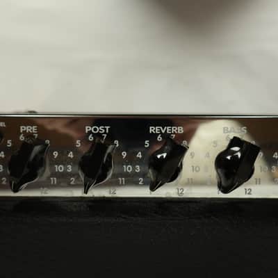 Peavey Classic 30 1x12" 30-Watt All-Tube Guitar Combo Amp image 4