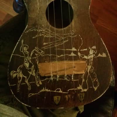 Unknown Vintage Ukelele 1940-1960 image 2