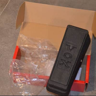 VOX V845 Classic Wah Wah * play that authentic vintage wah tone * Beyers = the best price! Wah is as new from our showroom * list price=95,-€ * image 2