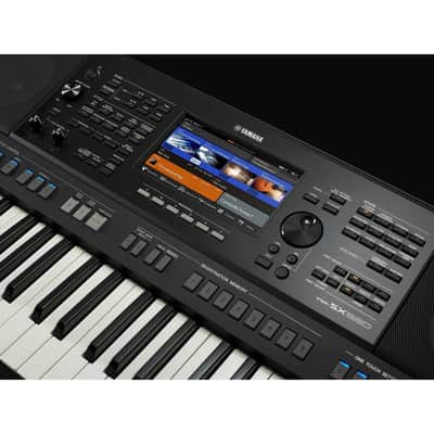 Yamaha PSR-SX920 61-Key Digital Arranger Workstation Keyboard image 9
