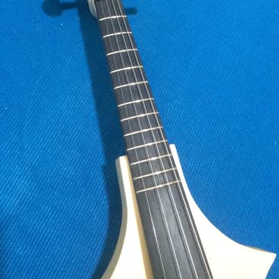 Fretted violin. Left hand model. image 4