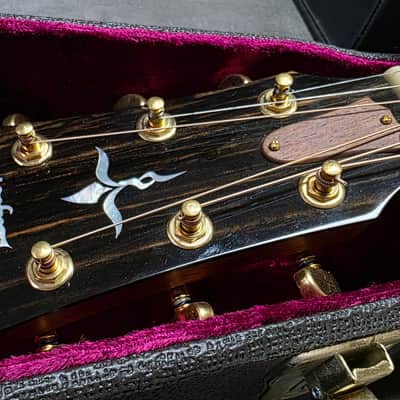 Taylor K-22 PRESENTATION 1998 TIME CAPSULE CASE QUEEN 00 Grand Concert American USA Custom Shop Masterbuilt AAAAA FLAME KOA Master Built K22 Acoustic Guitar Presentation Series 1 of 1 RARE Presentation Series image 5