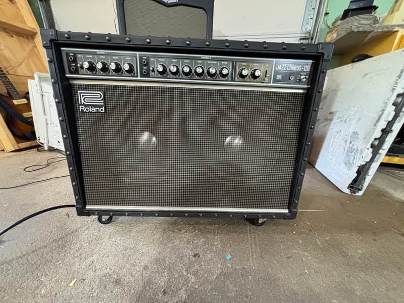 Roland JC-120 Jazz Chorus 2-Channel 120-Watt 2x12" Guitar Combo 1994 - Present - Black image 1
