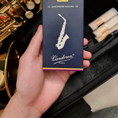 JEAN PAUL AS-400 ALTO SAX WITH CASE, VANDOREN REEDS image 9