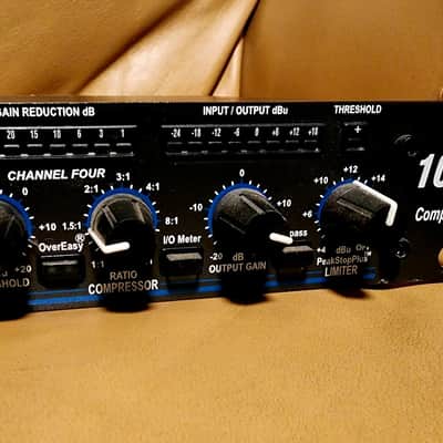 DBX 1046 Quad Compressor Limiter Clean with Free Shipping!! image 2