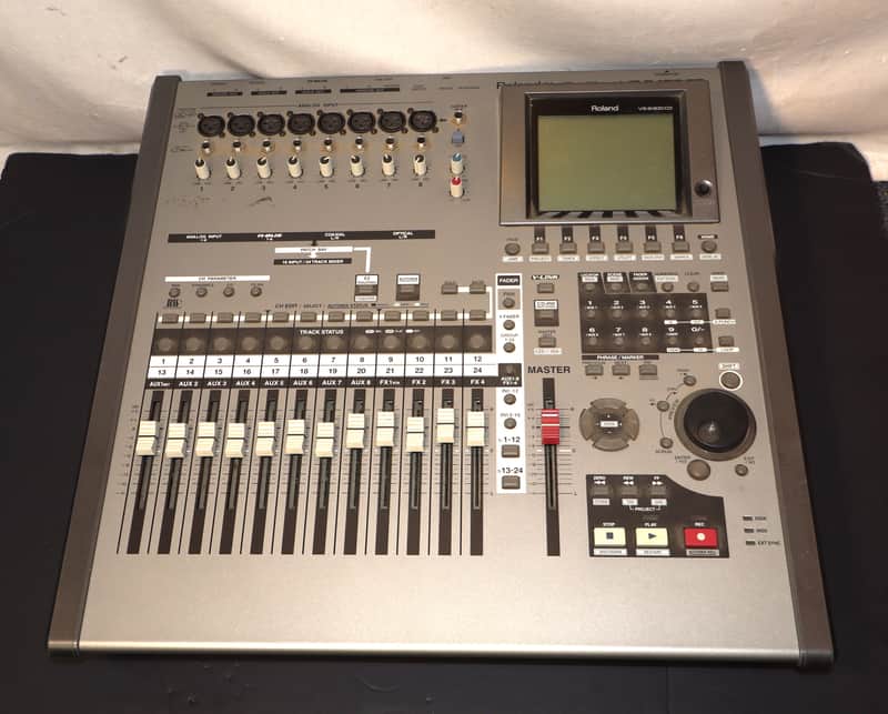 Roland VS2400-CD Digital Studio Workstation 24-track digital recorder + CD Burner used image 1