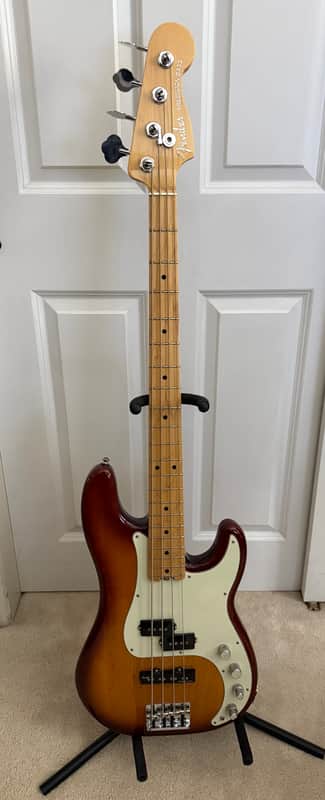 Fender Elite 2016 - Sunburst image 1