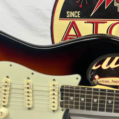 Fender American Elite Stratocaster Strat Electric Guitar - 3-Color Sunburst image 3