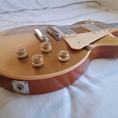 2010 Gibson Les Paul Goldtop image 14
