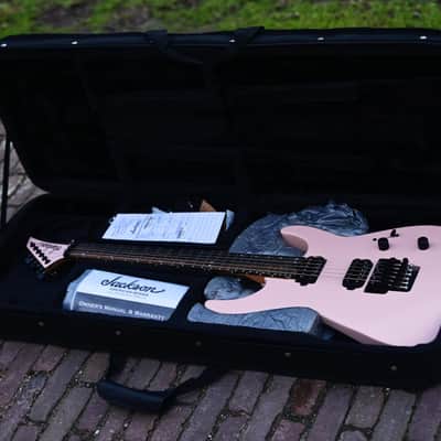Jackson American Series Virtuoso™, Streaked Ebony Fingerboard - Satin Shell Pink image 12