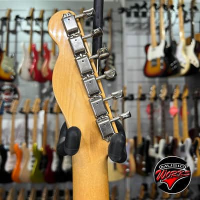 Fender   American Vintage Telecaster 52 Butterscotch Blonde 2002 image 5