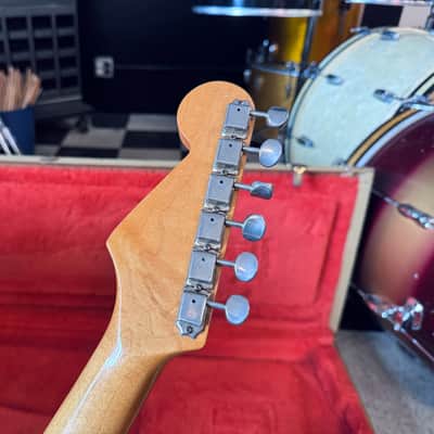 Fender American Vintage ‘62 Stratocaster 1991 - Olympic White image 4