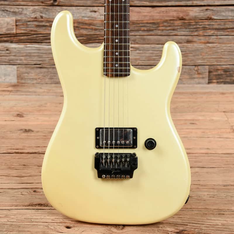Fender Contemporary Series Stratocaster H 1985 - 1987 image 2