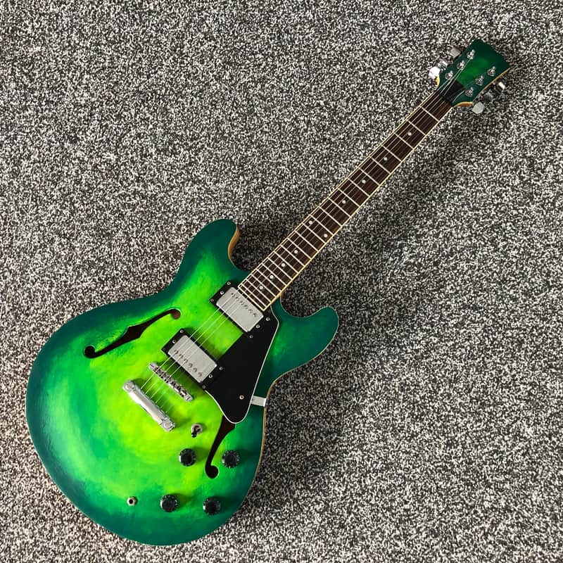 Oasis 'All Around the World' Video Replica Guitar Noel Gallagher Be Here Now 1997 Green image 1