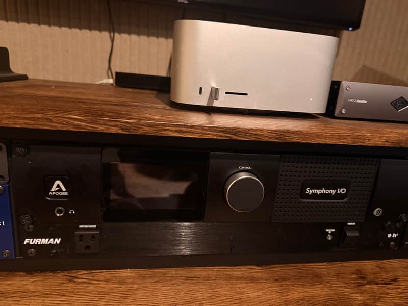 Apogee Apogee Symphony I/O MKII 24x24 Thunderbolt Audio Interface. 2021 - Black image 1