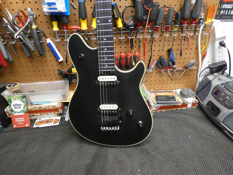 EVH Wolfgang USA - Satin Black image 1
