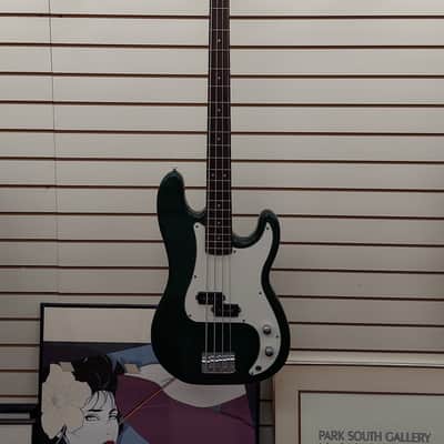 B Generic Bass Green image 1