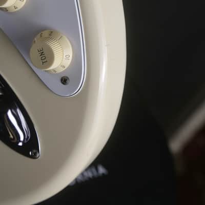Fender Stratocaster ST-62, Crafted in Japan 2006-2008 - Vintage White image 11