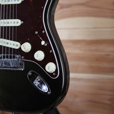 Fender American Ultra Stratocaster with Maple Fretboard - Texas Tea image 7