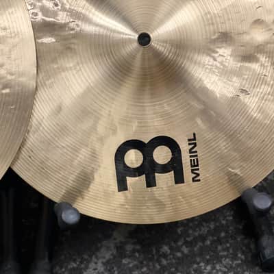 Meinl 15" Byzance Traditional Extra Hammered Hi-Hat Cymbals (Pair) - Traditional image 5
