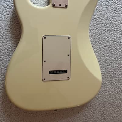 Fender Jeff Beck Artist Series Stratocaster with Hot Noiseless Pickups 2001 - Present - Olympic White image 6